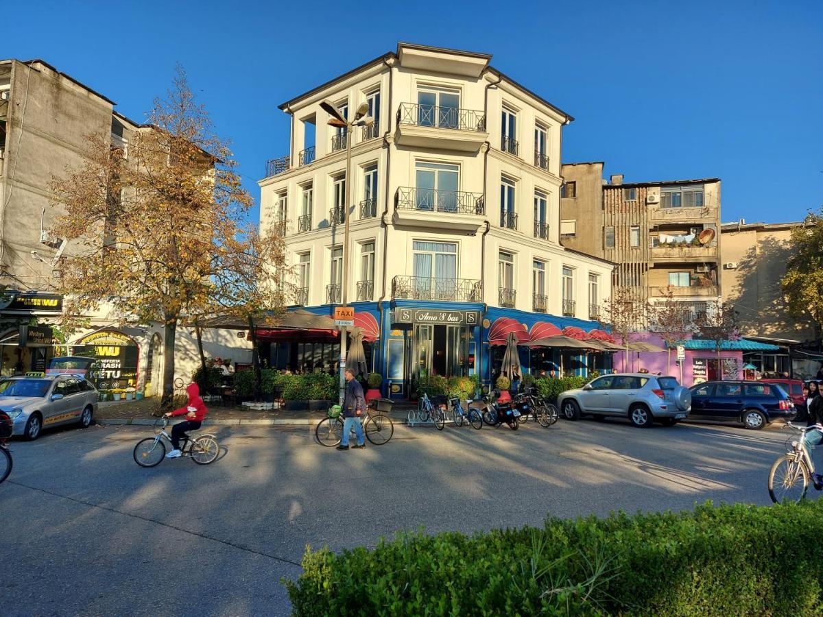 Amo'S Hotel Shkodër Exterior foto